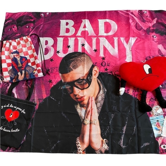 Bad Bunny Lot (Look at the description) - Picture 2 of 4